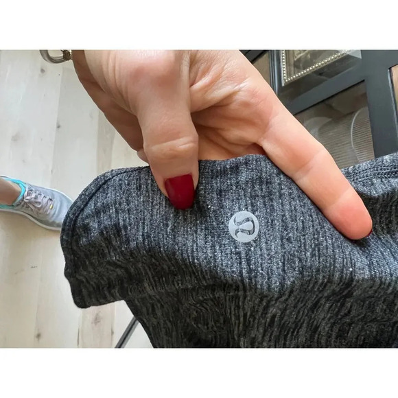 Lululemon workout tank top scoop neck love essentials heathered black grey - Picture 2 of 5